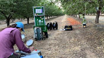 Eletrical Resistivity Tomography Applied to study Soil Hydrology in Orchards